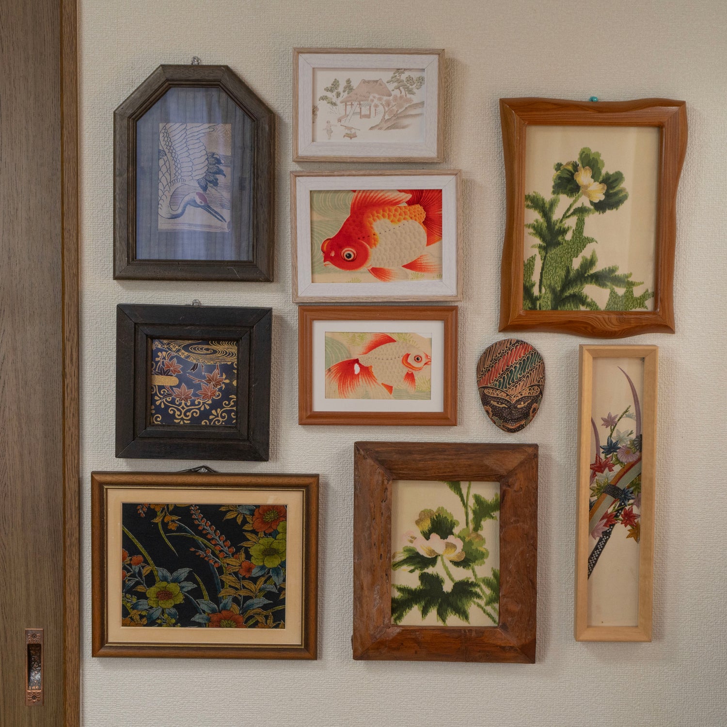 Kimono Art in Vintage Frame アンティーク額縁