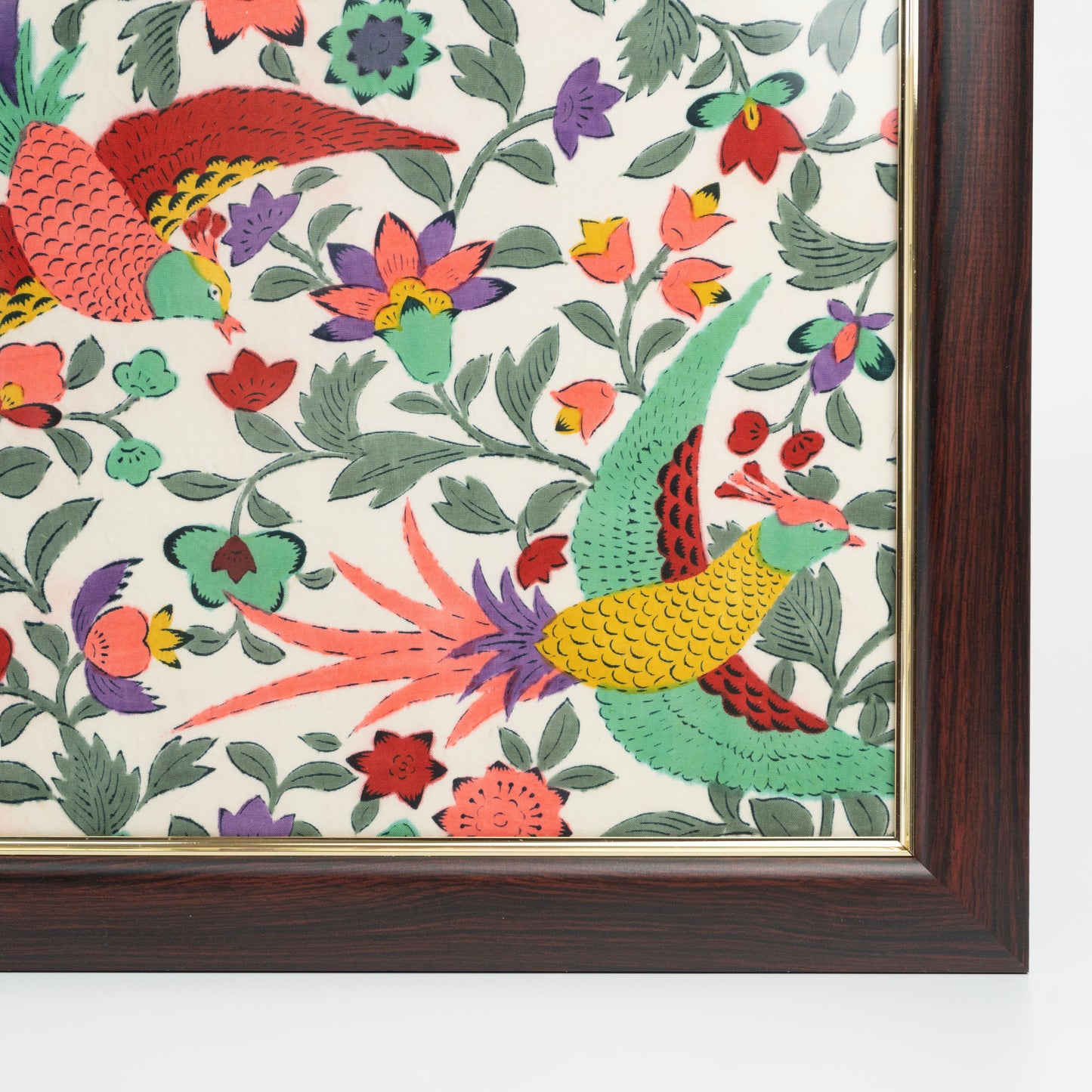 A vintage kimono tapestry with vintage frame / ビンテージ着物 額付き