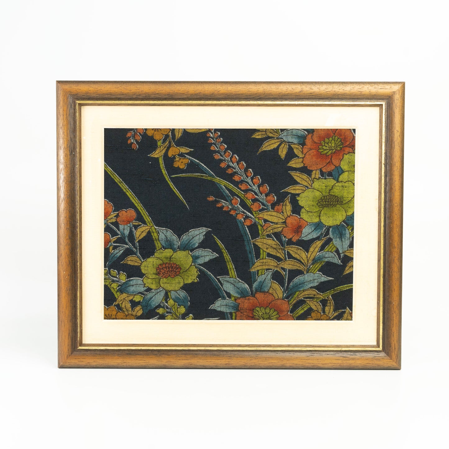 A kimono tapestry, Hanging Decoration For Home Decoration / ビンテージ着物 額付き