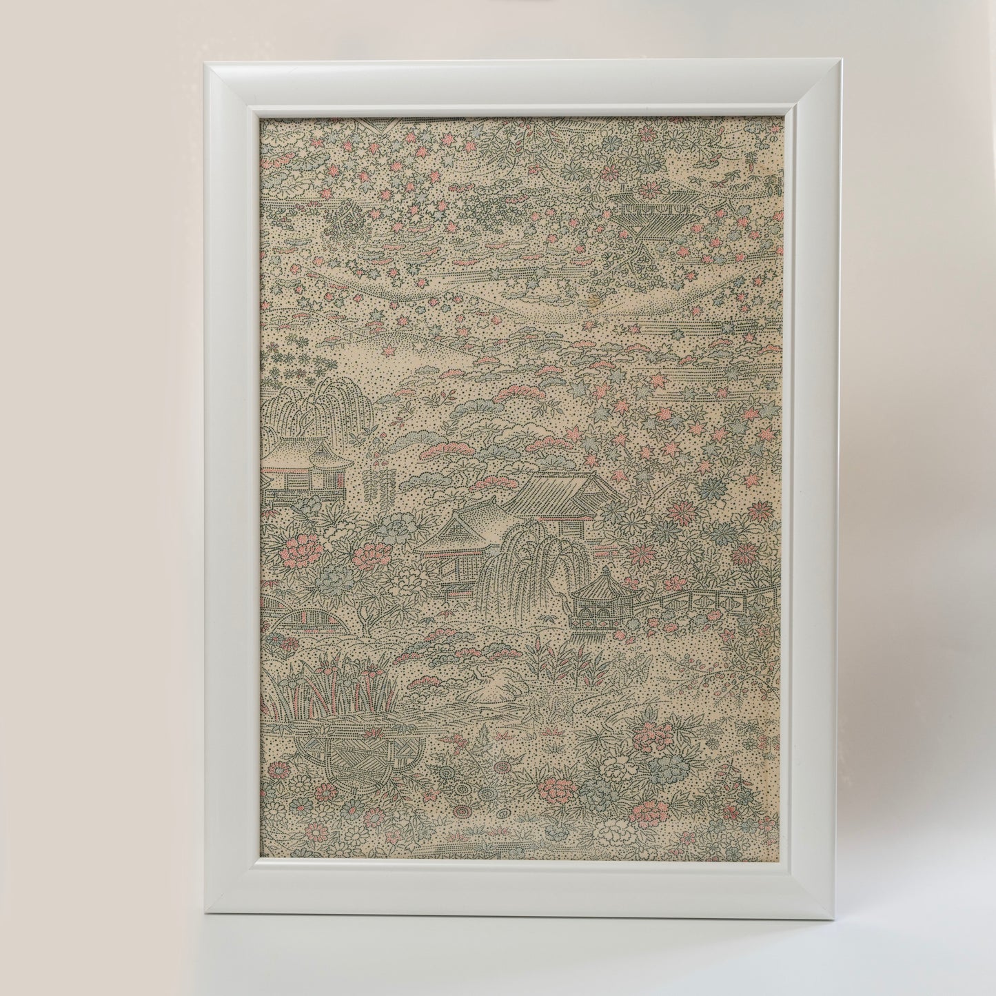 Vintage kimono tapestry with vintage frame / ビンテージ着物 額付き