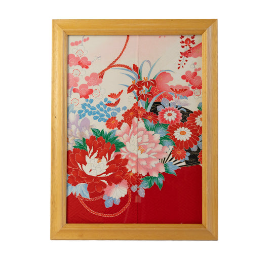 A vintage kimono tapestry with vintage frame / ビンテージ着物 額付き