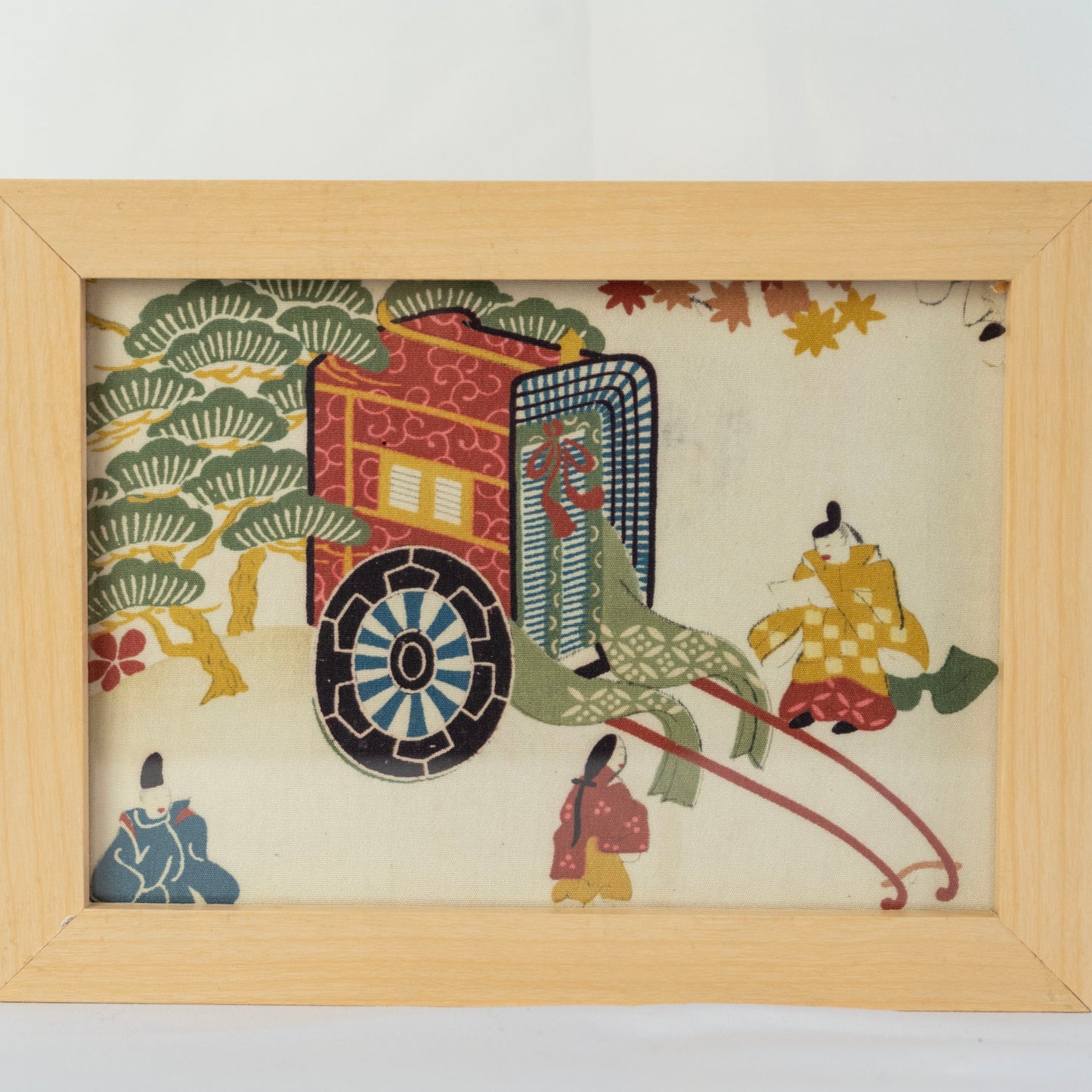 A vintage kimono tapestry with vintage frame / ビンテージ着物 額付き