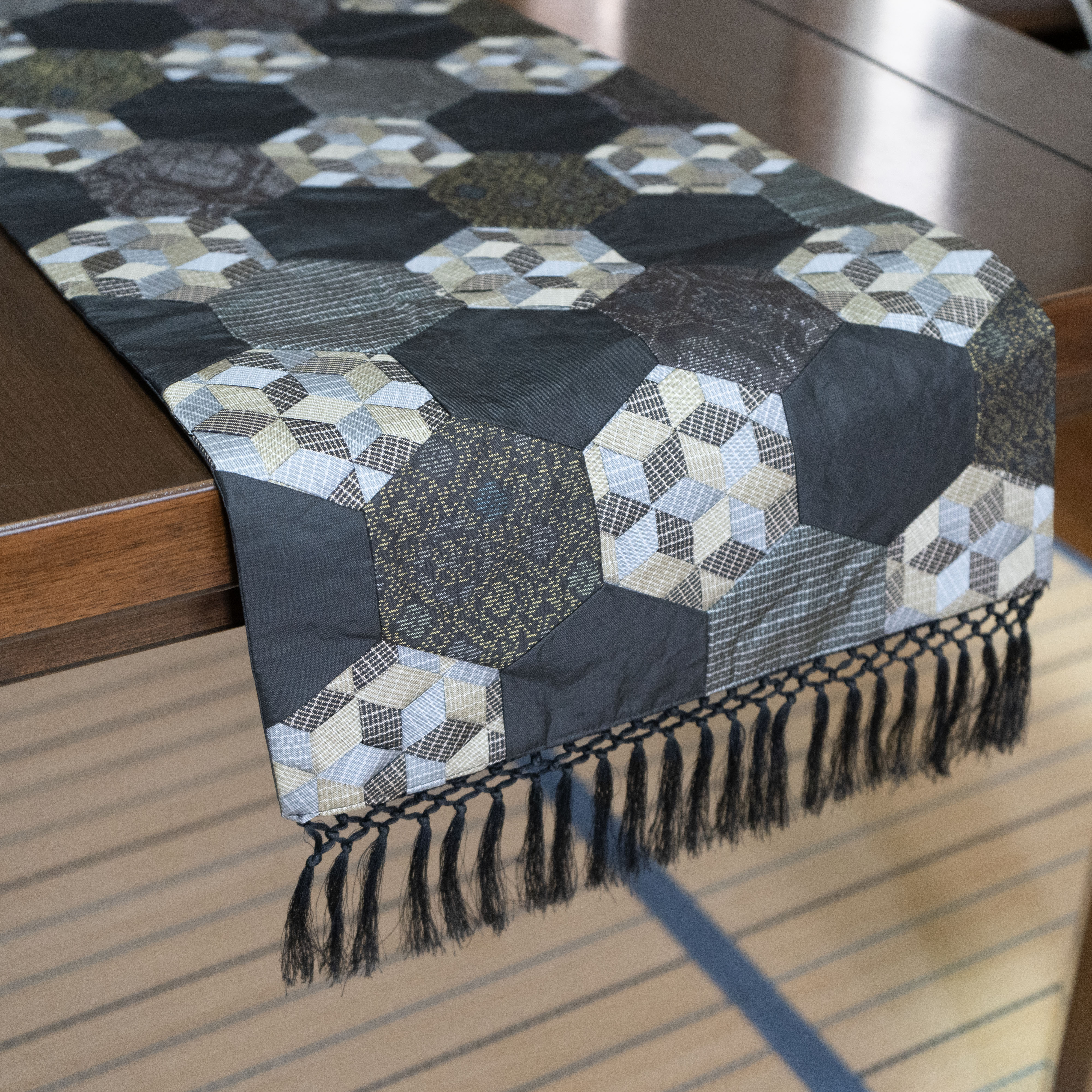 Kimono Patchwork Table Centerpiece / 着物パッチワーク テーブルセンター