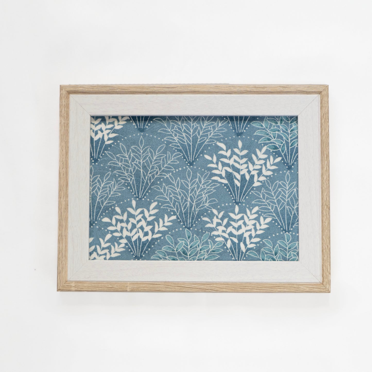 A kimono tapestry (Medium), Hanging Decoration For Home Decoration / 額付きタペストリー