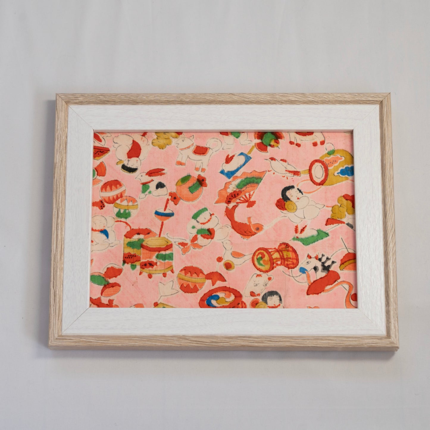 A kimono tapestry (Medium), For Home Decoration / 額付きタペストリー