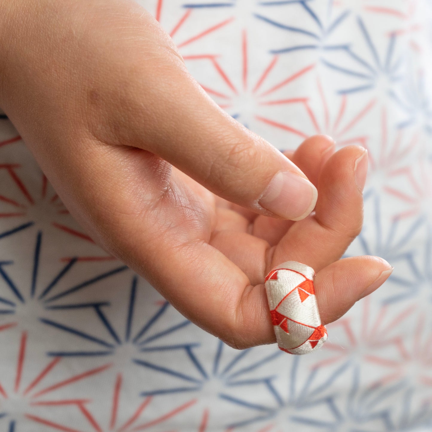 A Japanese thimble / 加賀のゆびぬき 朱