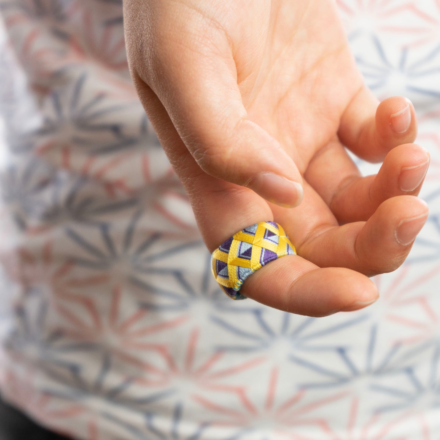 A Japanese thimble / 加賀のゆびぬき 黄青